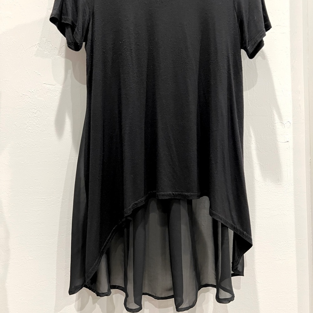 Design Lab High-Low Black Top with Sheer Back - Picture 5 of 9